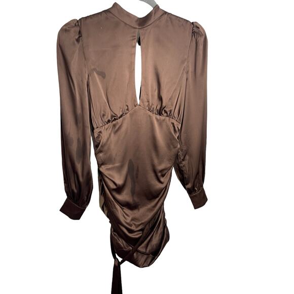 MAJORELLE Bristol Mini Dress Keyhole Neck Ruched Long Sleeve Chocolate Sz Small - Picture 4 of 14